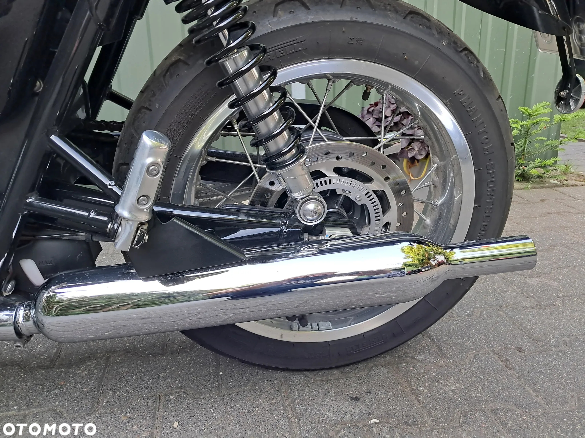 Triumph Bonneville - 8