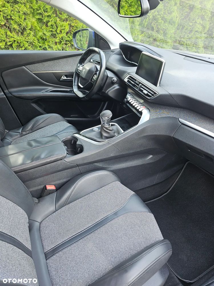 Peugeot 3008 HDi 115 Active - 10