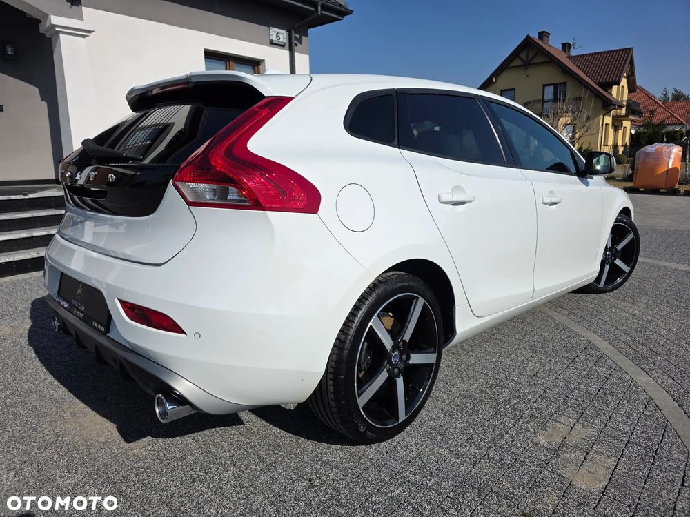 Volvo V40 D4 Geartronic Momentum - 6