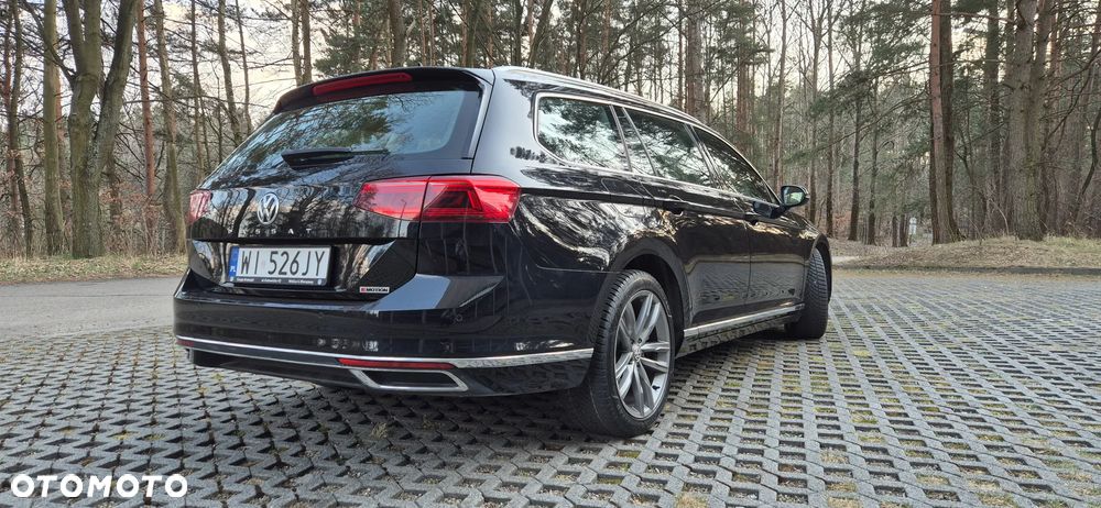 Volkswagen Passat - 11