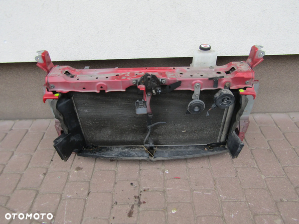 TOYOTA COROLLA E21 PAS PRZÓD KOMPLET 3U5 19 23R