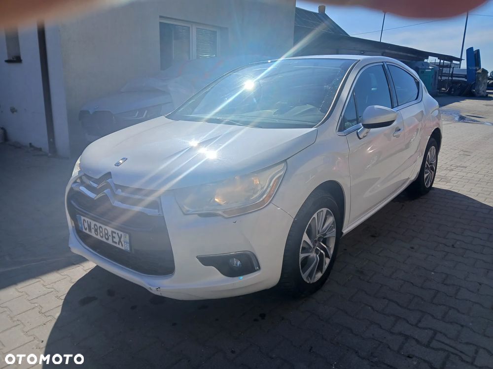 Citroën DS4 e-HDi 110 Chic - 2