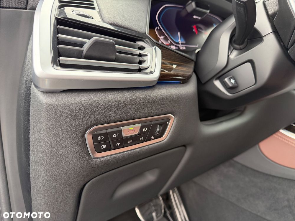 BMW X5 xDrive45e sport - 17