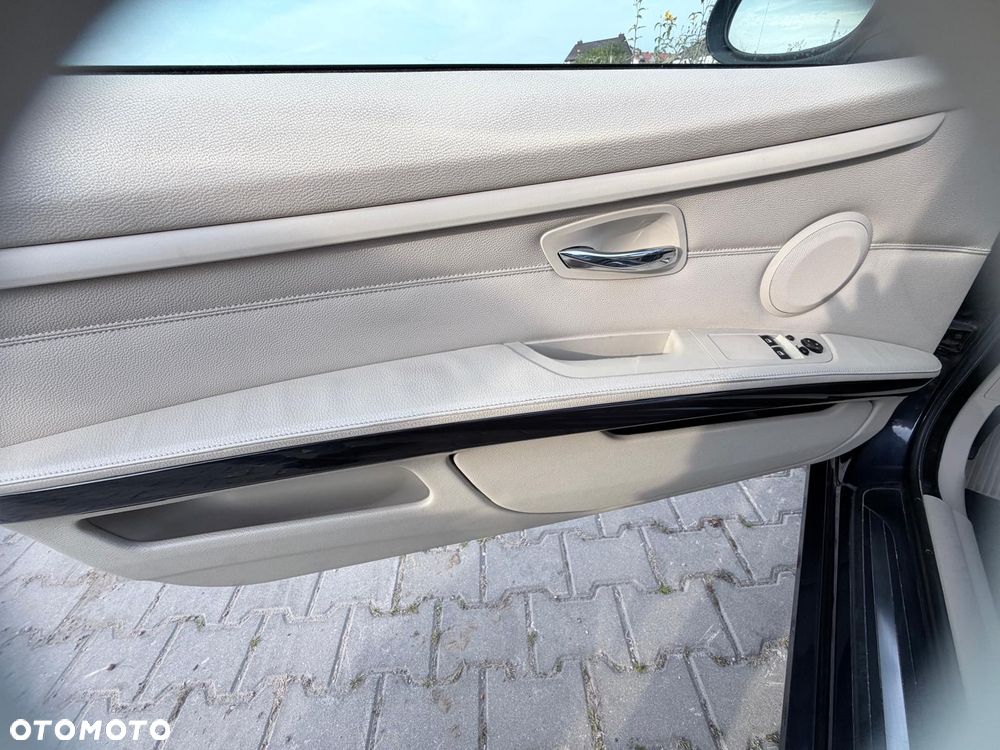 BMW Seria 3 320d - 13