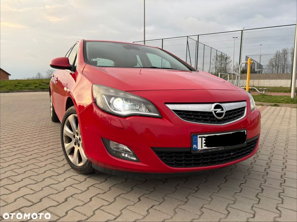 Opel Astra 1.4 Turbo Cosmo - 1