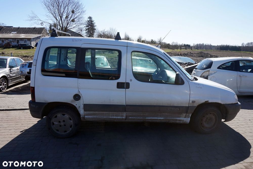 CITROEN BERLINGO I 2001 EWPA 1.4 16V TU3JP 75KM 20CP38 BIAŁY na części - 6
