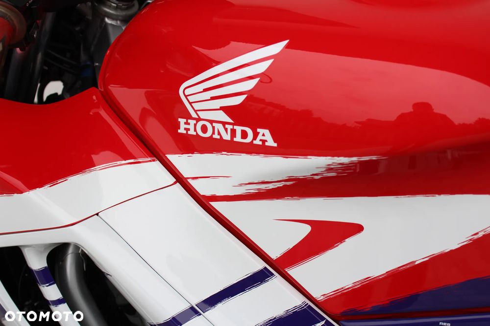 Honda CBR - 16