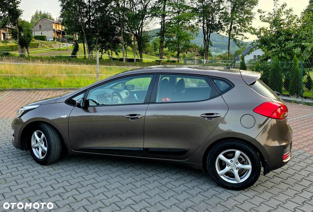 Kia Ceed 1.4 L - 29