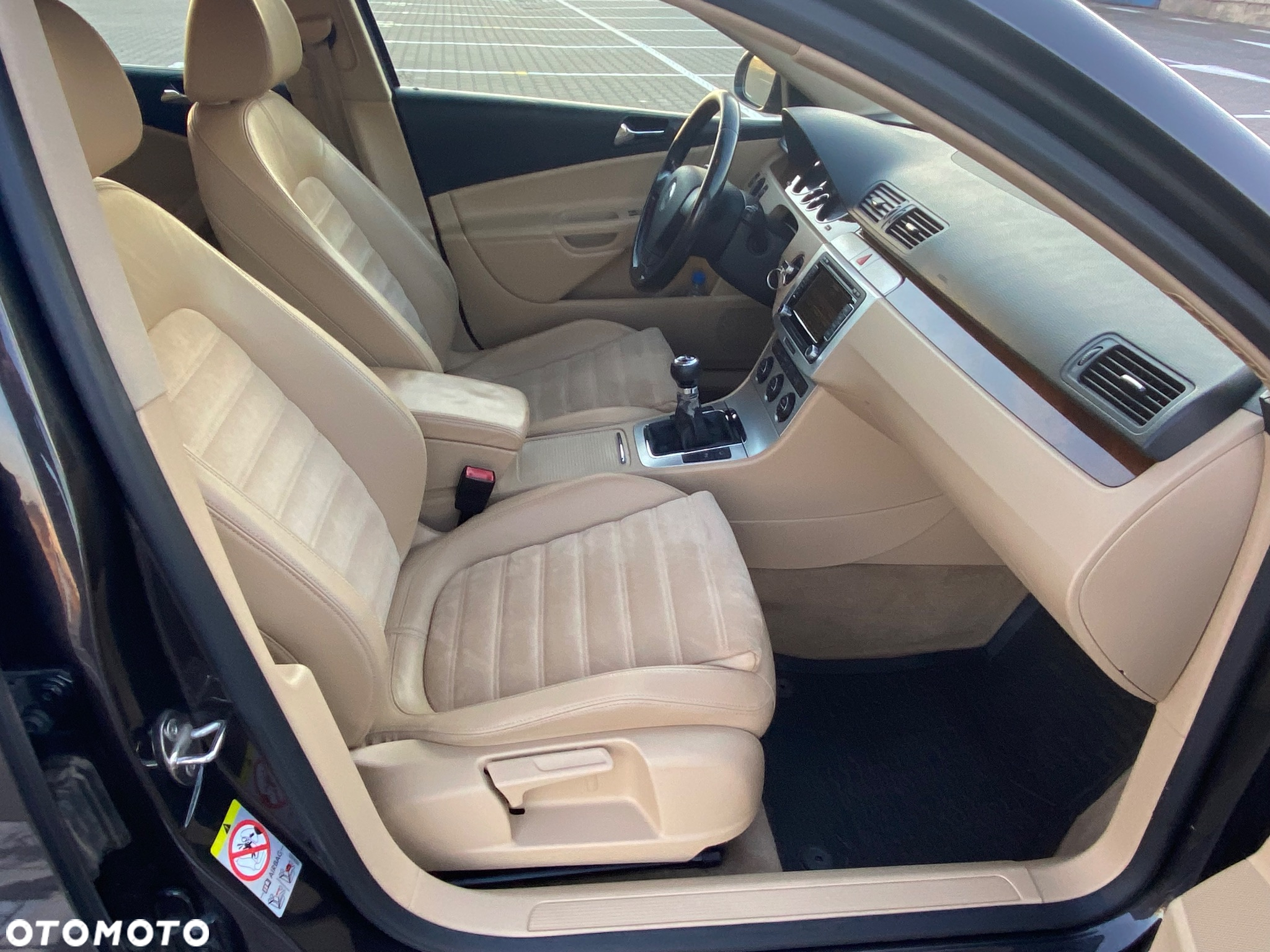 Volkswagen Passat Variant 2.0 Blue TDI DPF Sportline - 19
