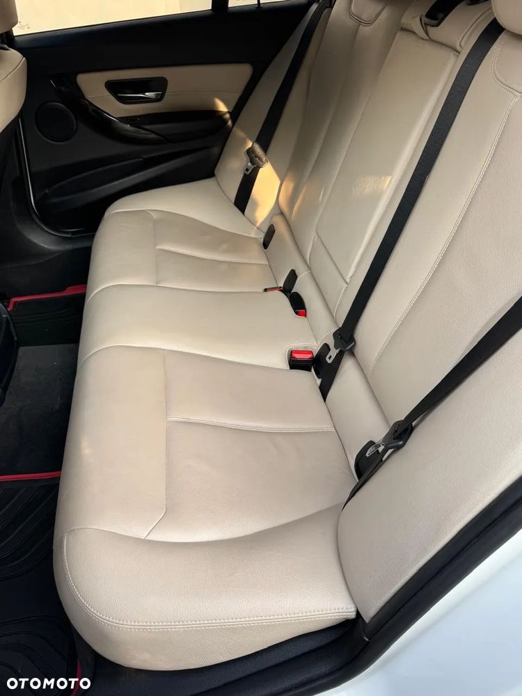 BMW Seria 3 - 13