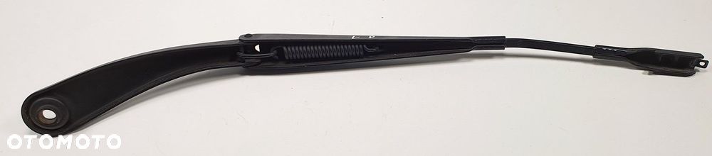 RAMIE WYCIERACZKI LEWE MERCEDES W176 EUROPA - 2