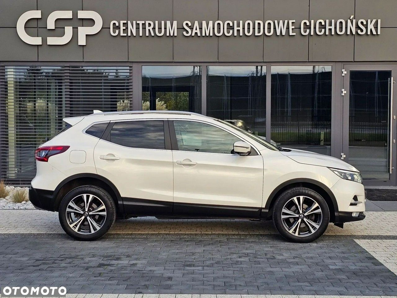 Nissan Qashqai - 12