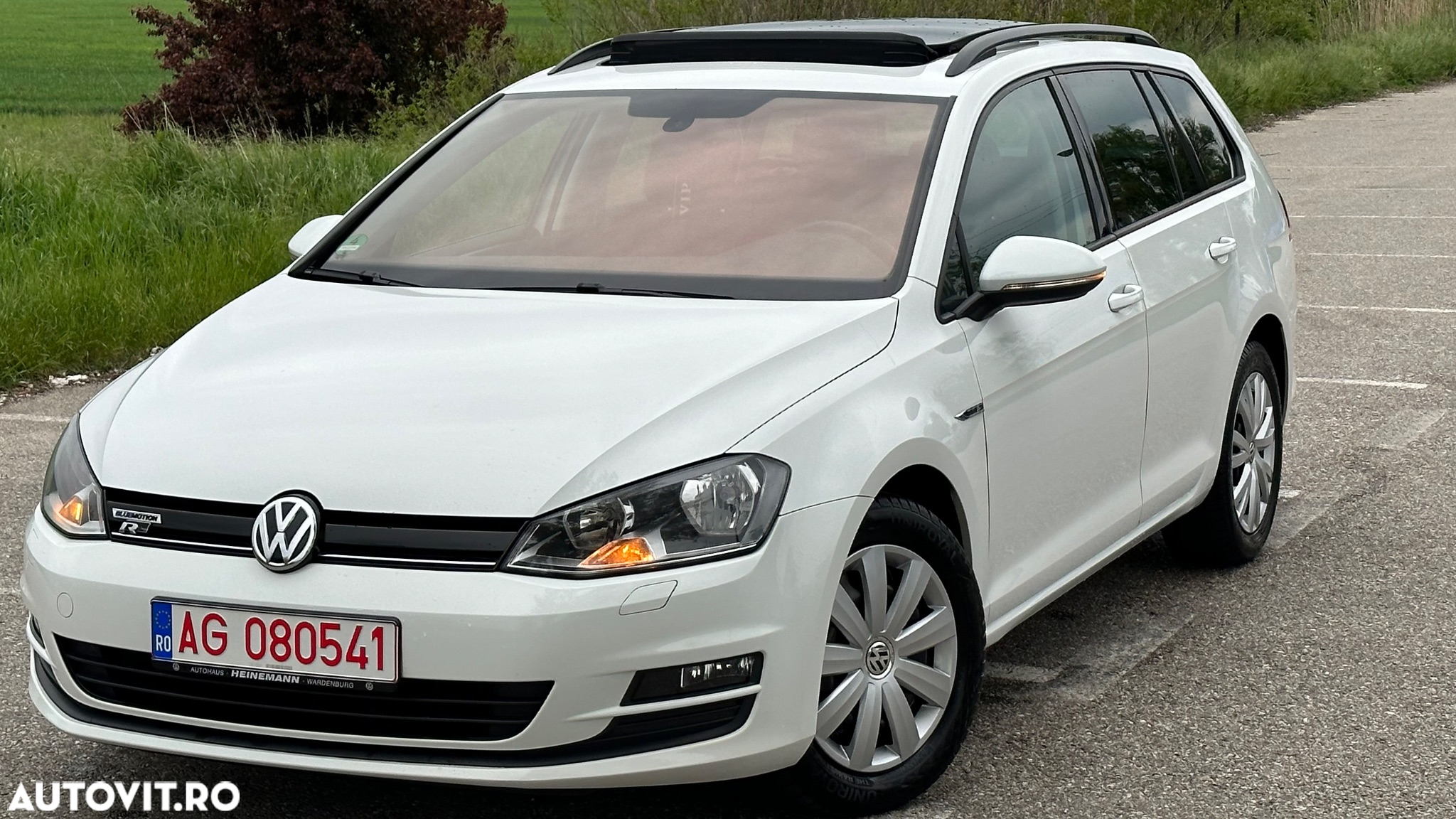 Volkswagen Golf 1.4 TSI BlueMotion Technology DSG Highline - 9