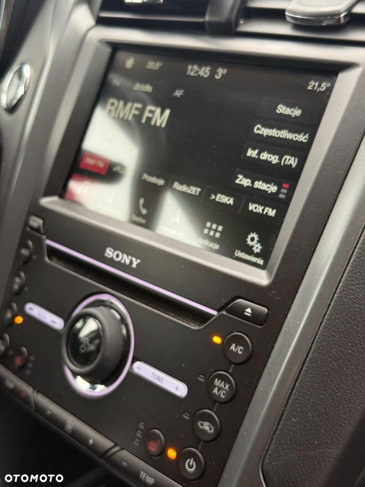 Ford Mondeo 2.0 Hybrid Titanium - 40