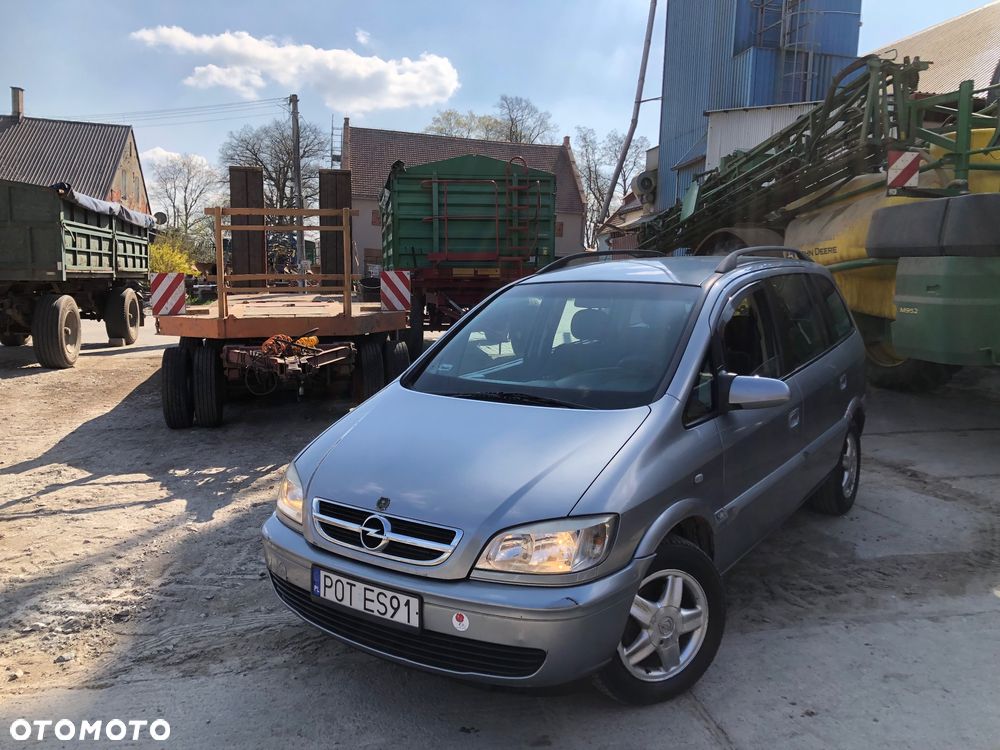 Opel Zafira 1.8 16V Comfort - 4