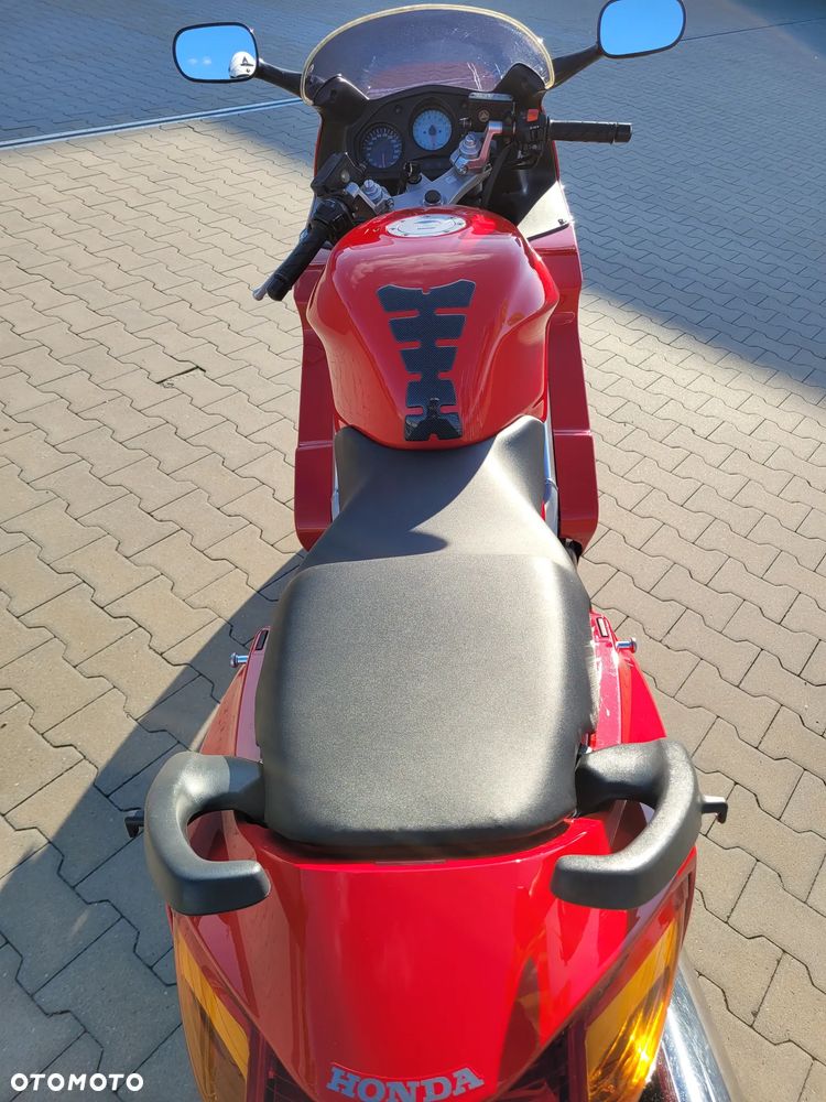 Honda VFR - 21