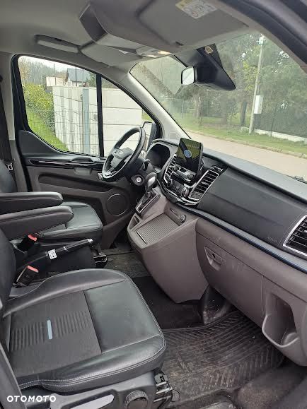 Ford Tourneo Custom 320 L1H1 VA Autm Titanium - 4