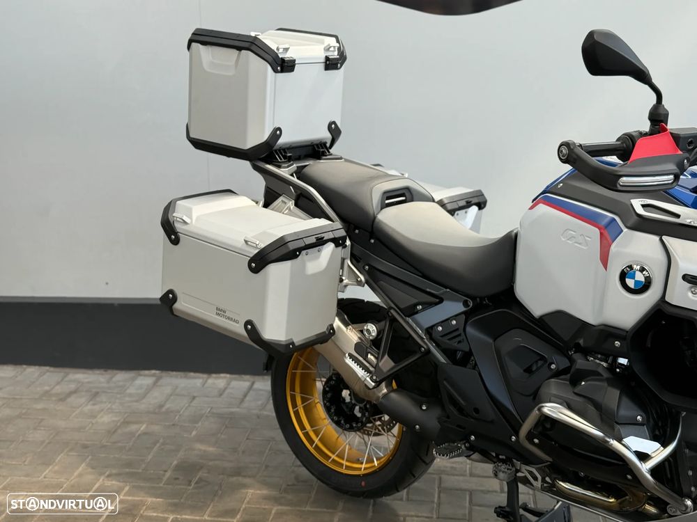 BMW R 1300 GS Adventure Trophy - 6