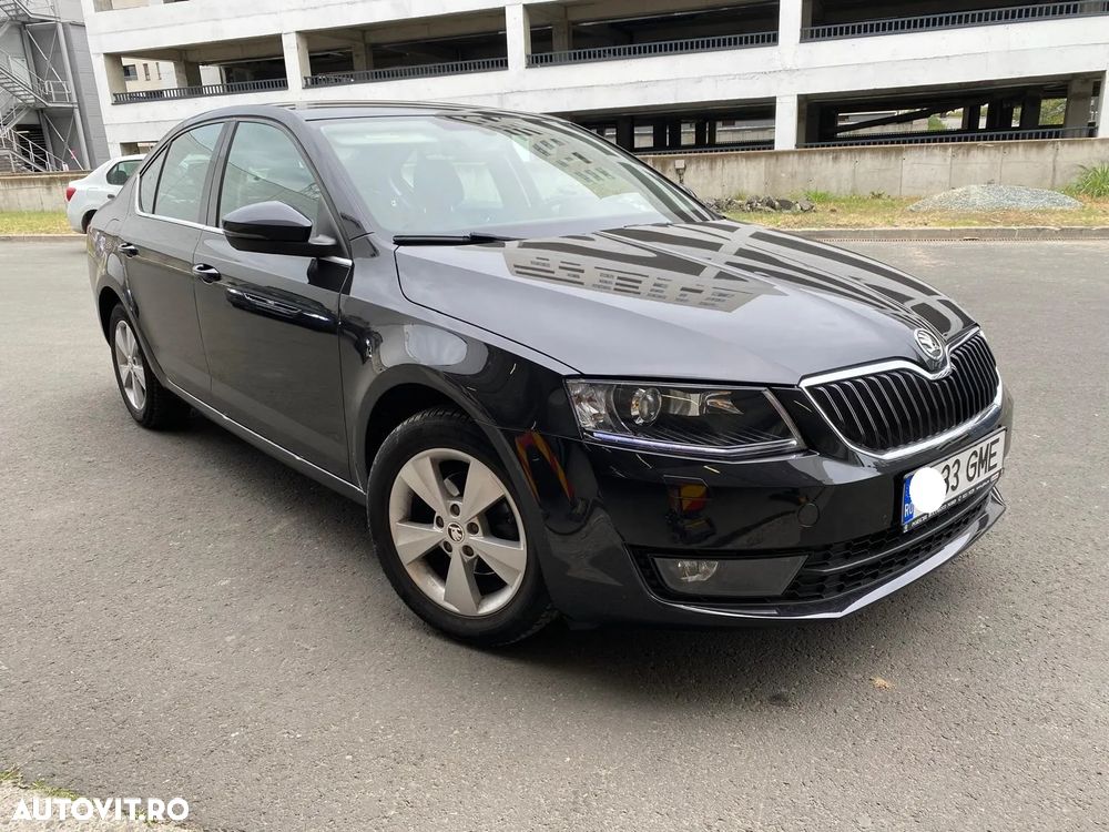 Skoda Octavia 1.6 TDI DSG Ambition - 2