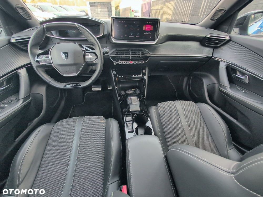 Peugeot 2008 - 10
