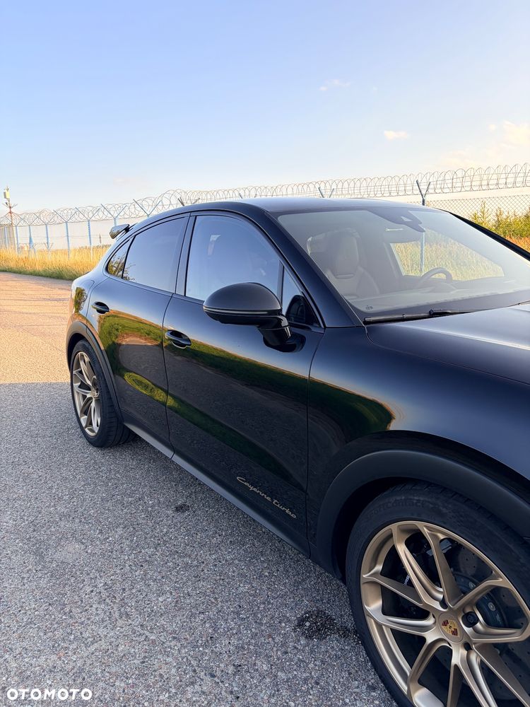 Porsche Cayenne Turbo E-Hybrid PHEV GT - 10