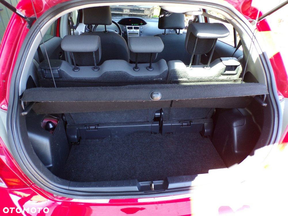 Toyota Yaris - 31