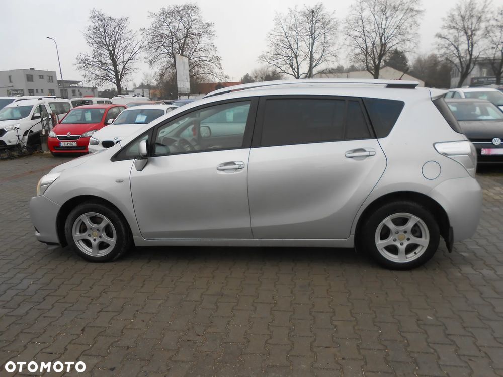Toyota Verso 2.0 D-4D 2010 7os - 8