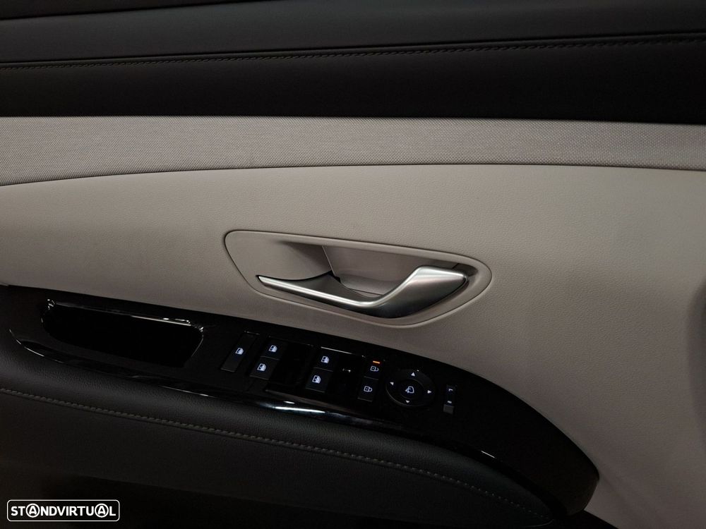 Hyundai Tucson 1.6 T-GDI PHEV e-Vanguard + TT - 26