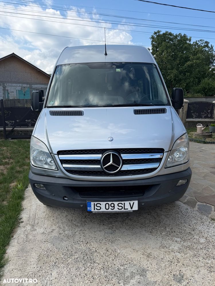 Mercedes-Benz Sprinter - 1