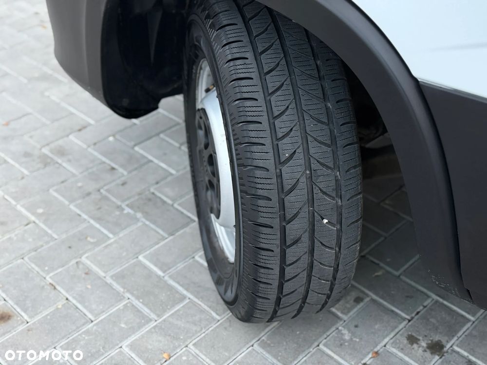 Iveco Daily 35S16 3.0 HPI 160KM / 2021 ROK / Kontener 4,2m + Winda Dhollandia 750KG / ZAREJESTROWANY W PL - 24