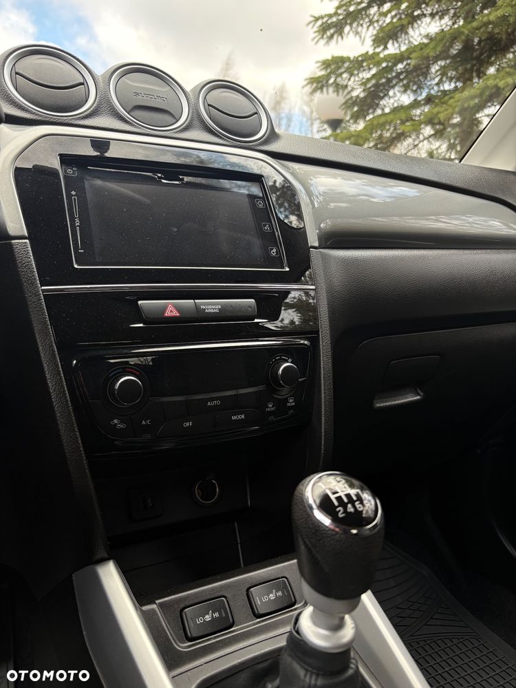 Suzuki Vitara - 21