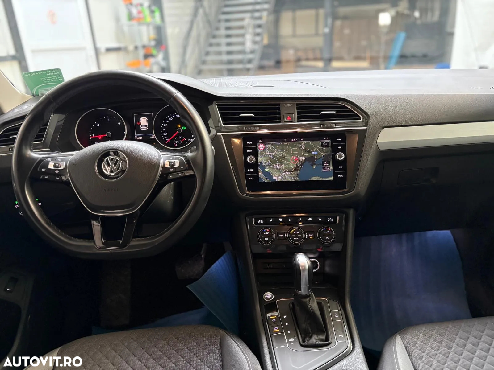 Volkswagen Tiguan 2.0 TDI DPF DSG Comfortline - 25