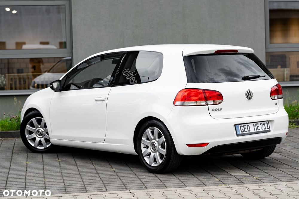 Volkswagen Golf 1.6 United - 12