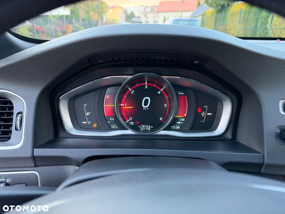 Volvo S60 D4 Momentum - 33
