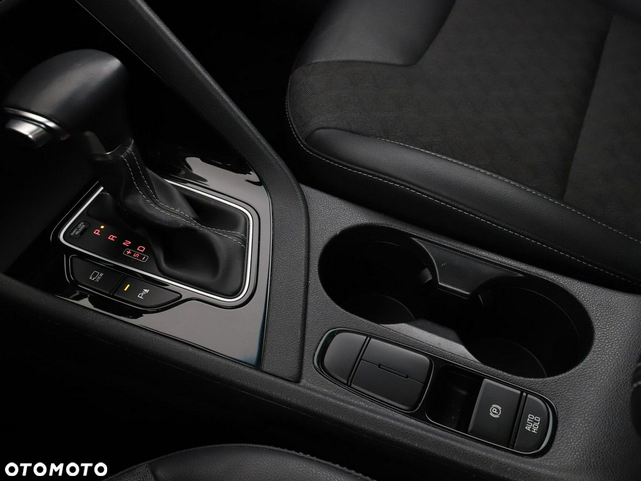 Kia Niro 1.6 GDI 2WD Edition 7 - 30