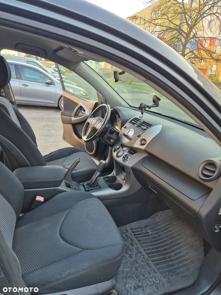 Toyota RAV4 2.0 VVT-i Sol - 14