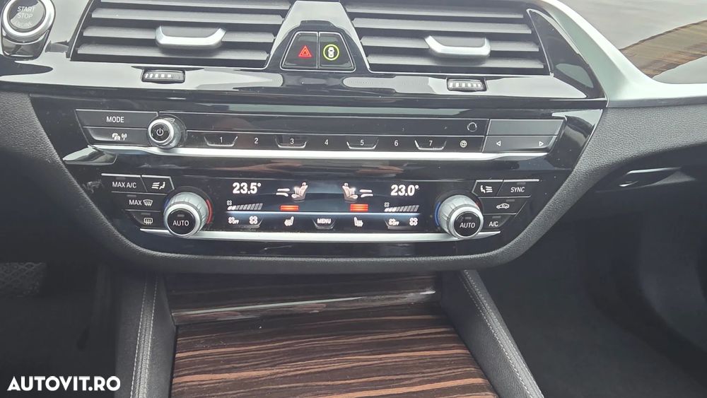 BMW Seria 5 520d Aut. Luxury Line - 32