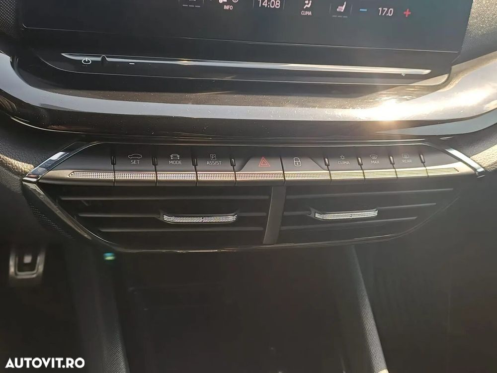 Skoda Octavia 2.0 TDI DSG 4X4 Sportline - 24