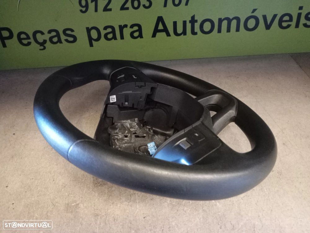 PEUGEOT 208 VOLANTE - V134 - 4