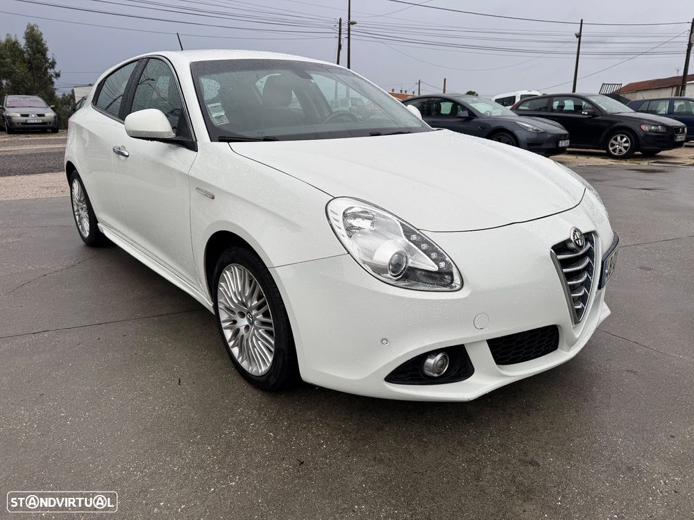 Alfa Romeo Giulietta 1.6 JTDm - 2