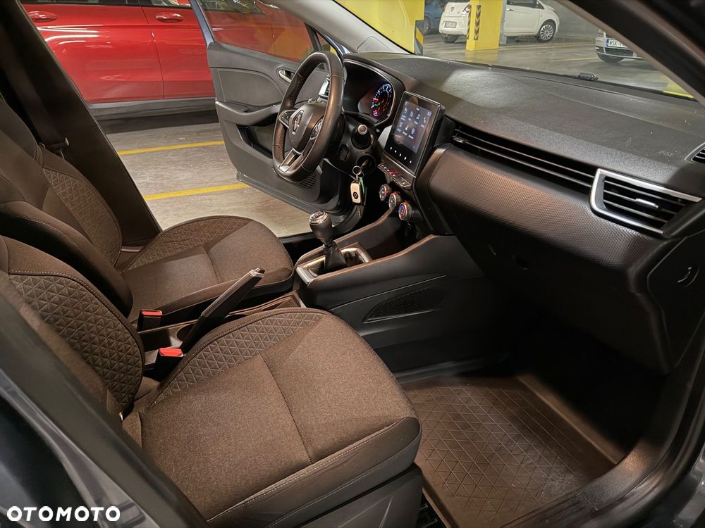 Renault Clio - 20