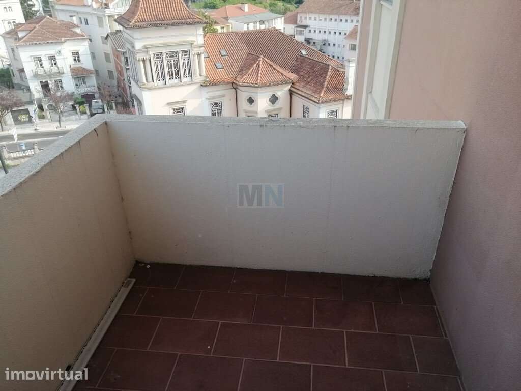T0 com garagem na Cruz de Celas - Grande imagem: 4/14