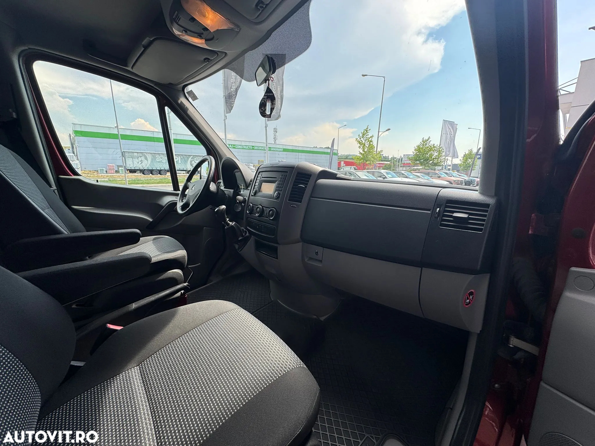 Mercedes-Benz Sprinter - 7