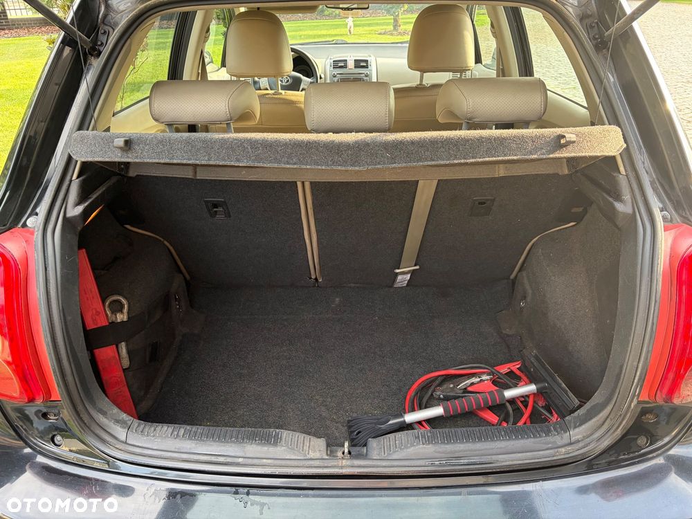 Toyota Auris 2.0 D-4D Prestige - 19