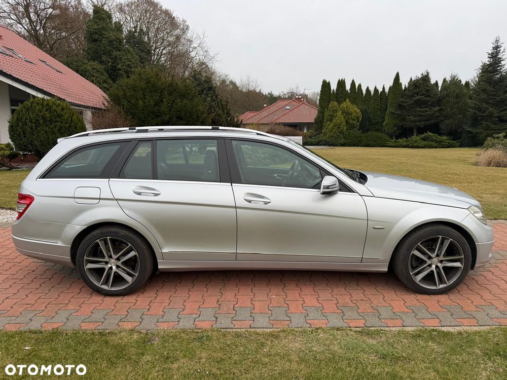 Mercedes-Benz Klasa C 220 CDI DPF Elegance - 13