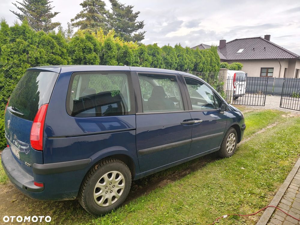 Peugeot 807 2.2 ST - 3