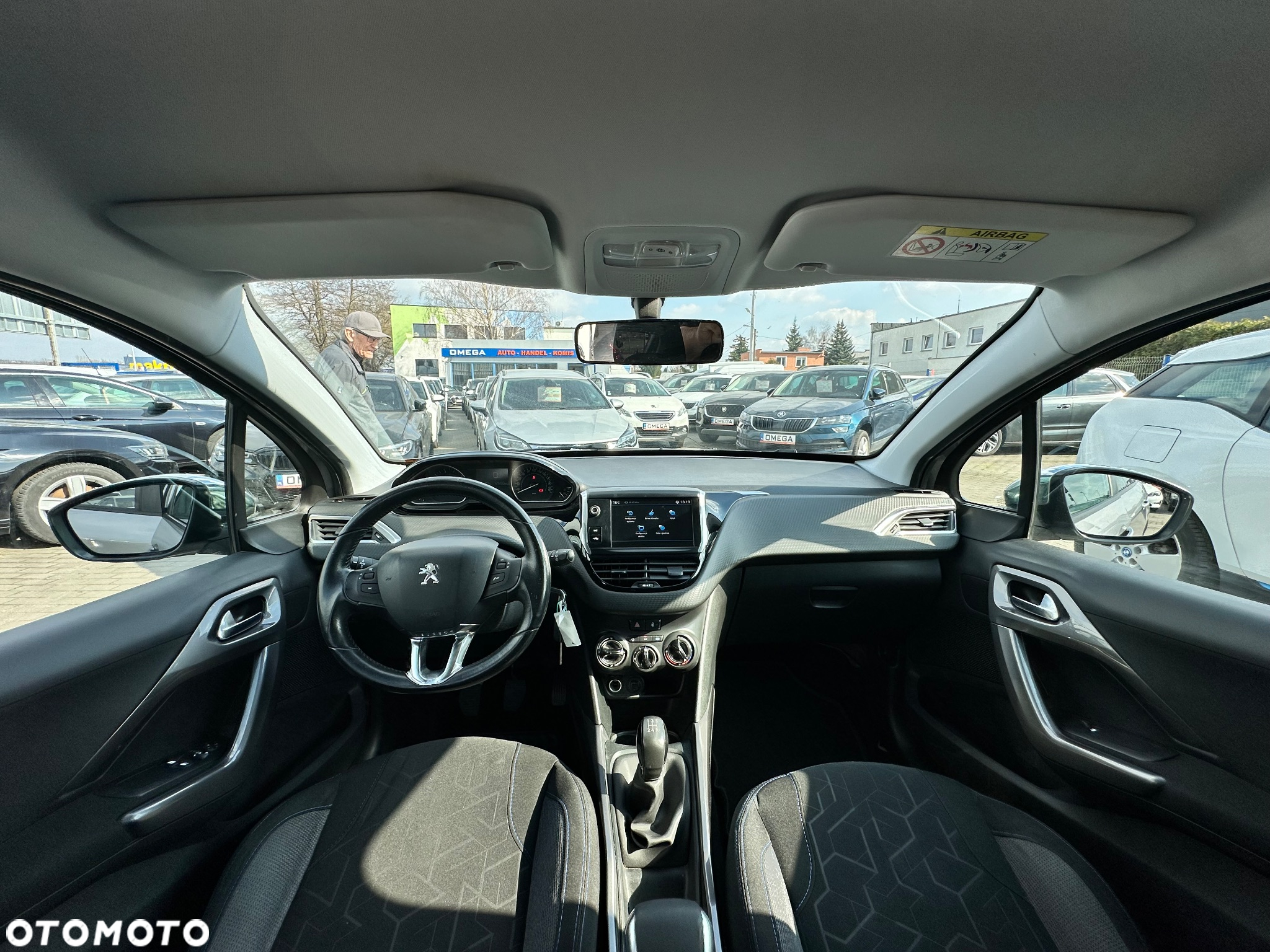 Peugeot 2008 1.2 Pure Tech Style - 8