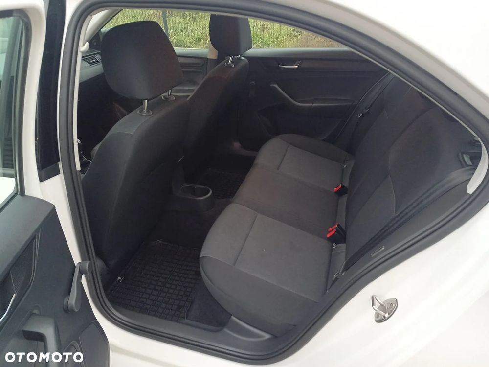 Skoda RAPID 1.0 TSI Active - 21