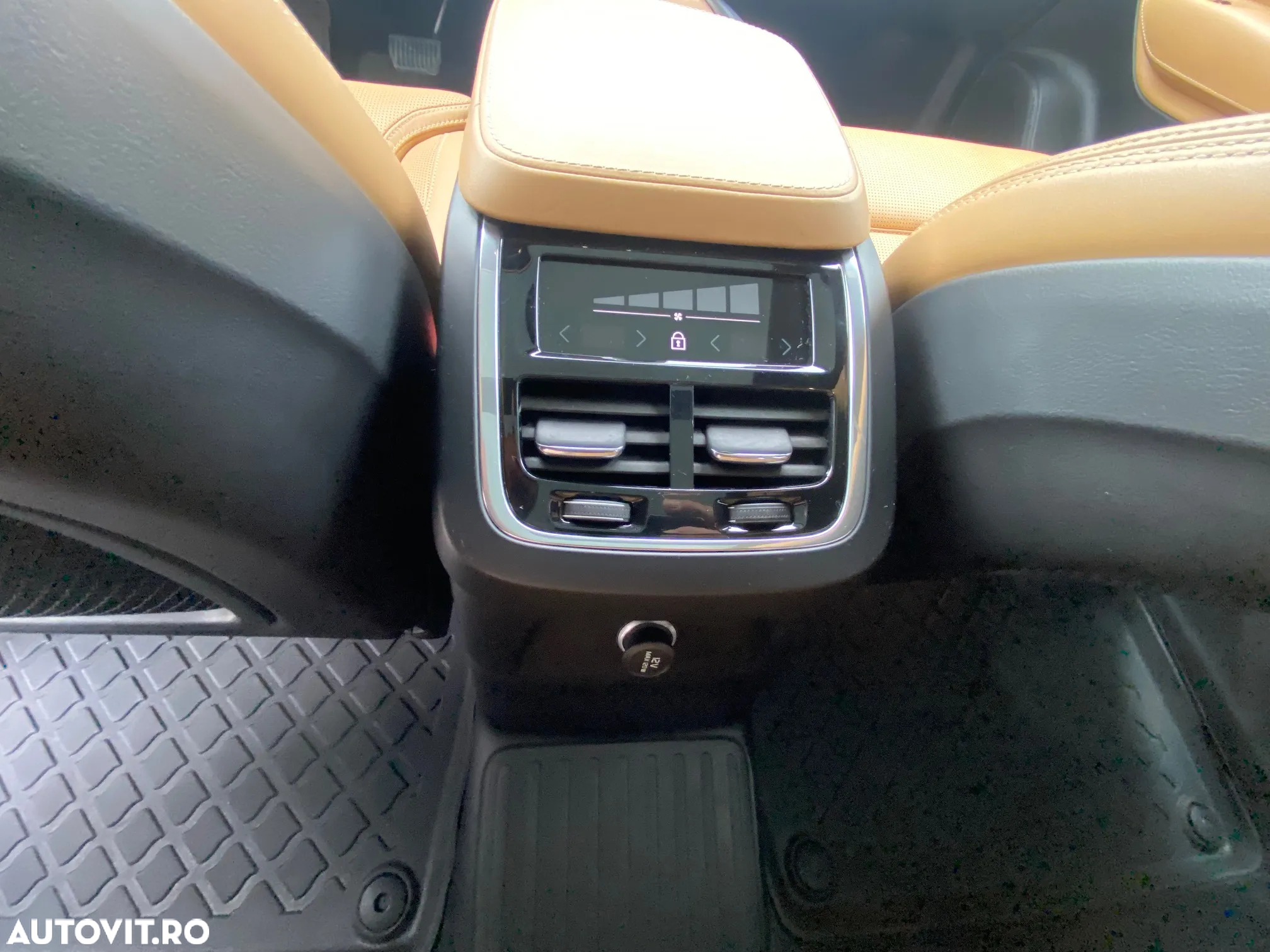 Volvo XC 90 T8 AWD Twin Engine Geartronic Inscription - 15