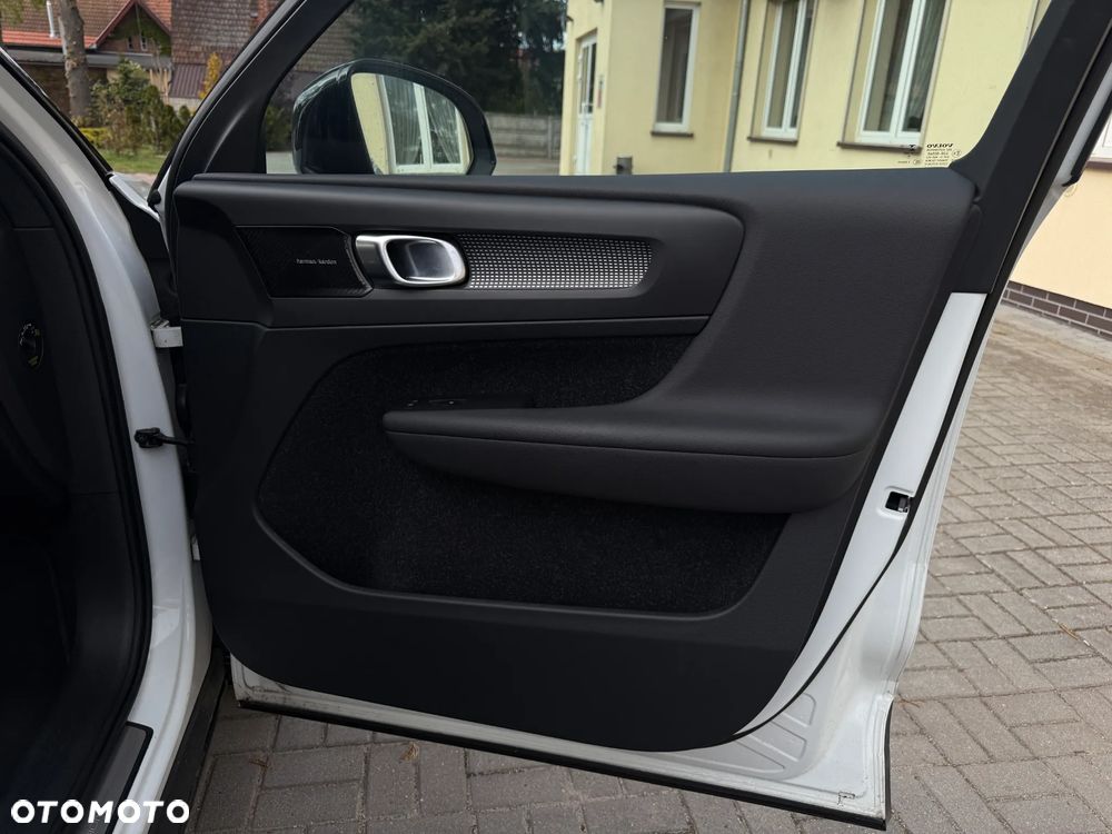 Volvo XC 40 T3 RDesign - 24